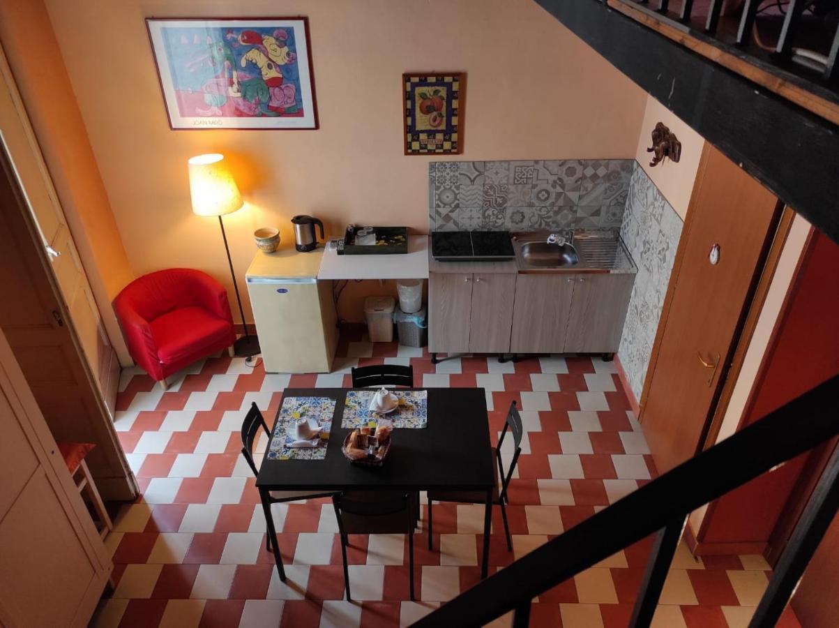 Bed and Breakfast Al Mare In Citta Катания Экстерьер фото