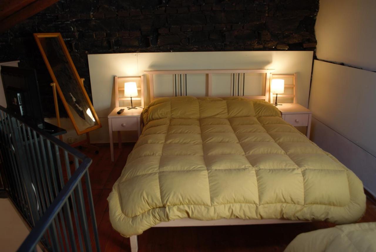 Bed and Breakfast Al Mare In Citta Катания Экстерьер фото