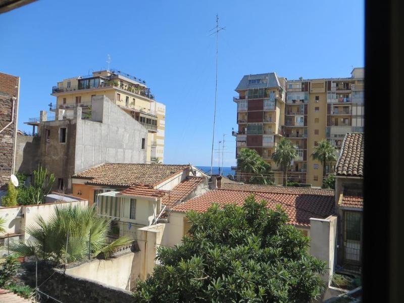 Bed and Breakfast Al Mare In Citta Катания Экстерьер фото
